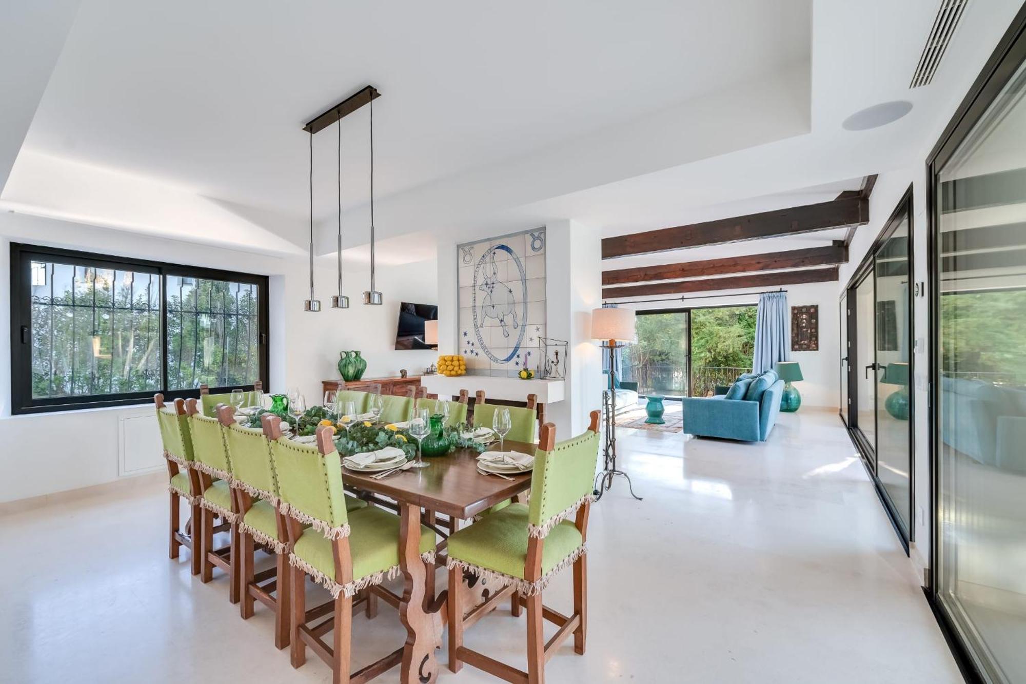About Jori Villa *