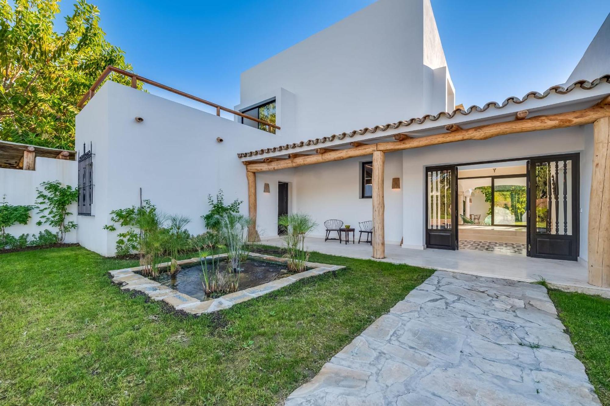 About Jori Villa Marbella